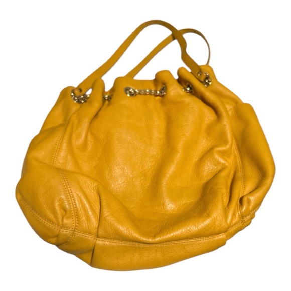 Michael Kors Jet Set Marigold Leather Chain O-Ring Tote Bag - Picture 3 of 9